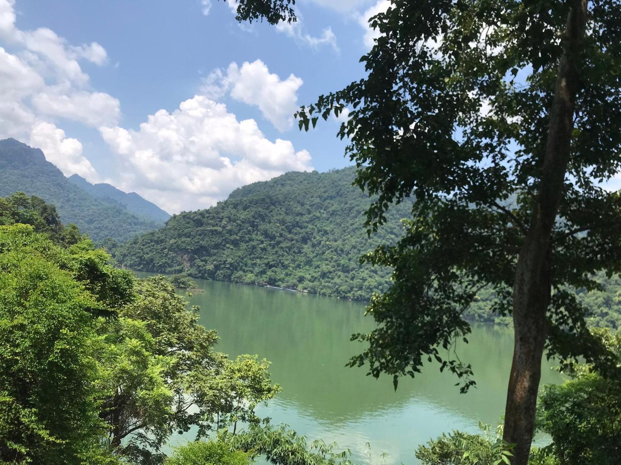 Hoang Quan Homestay Ba Be Экстерьер фото